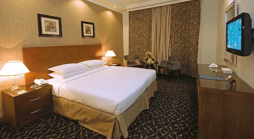  Ramada Dar Al Fayzeen /Similar